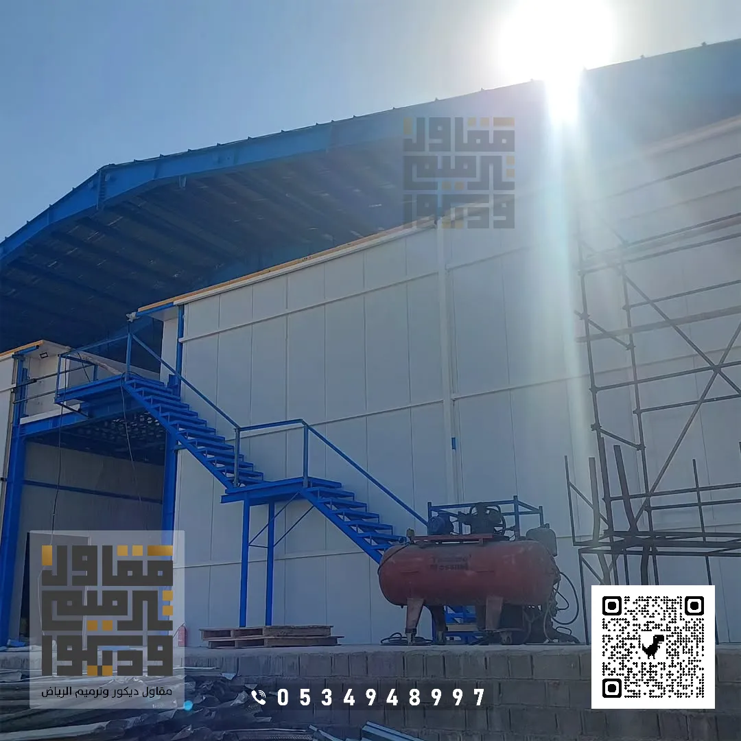 تركيب الواح الساندوتش بانل في الرياض 2026 بناء غرف ساندوتش بانل بالرياض 8 مقاول ساندوتش بانل بحي النرجس بالرياض